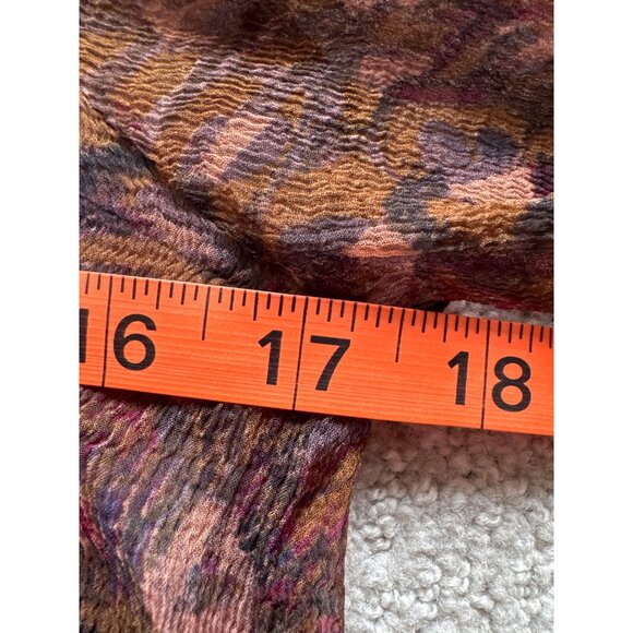 Sheer Boho-Style Leopard Print Blouse With 3/4 Sleeves & Button Front Made In In - Picture 6 of 7